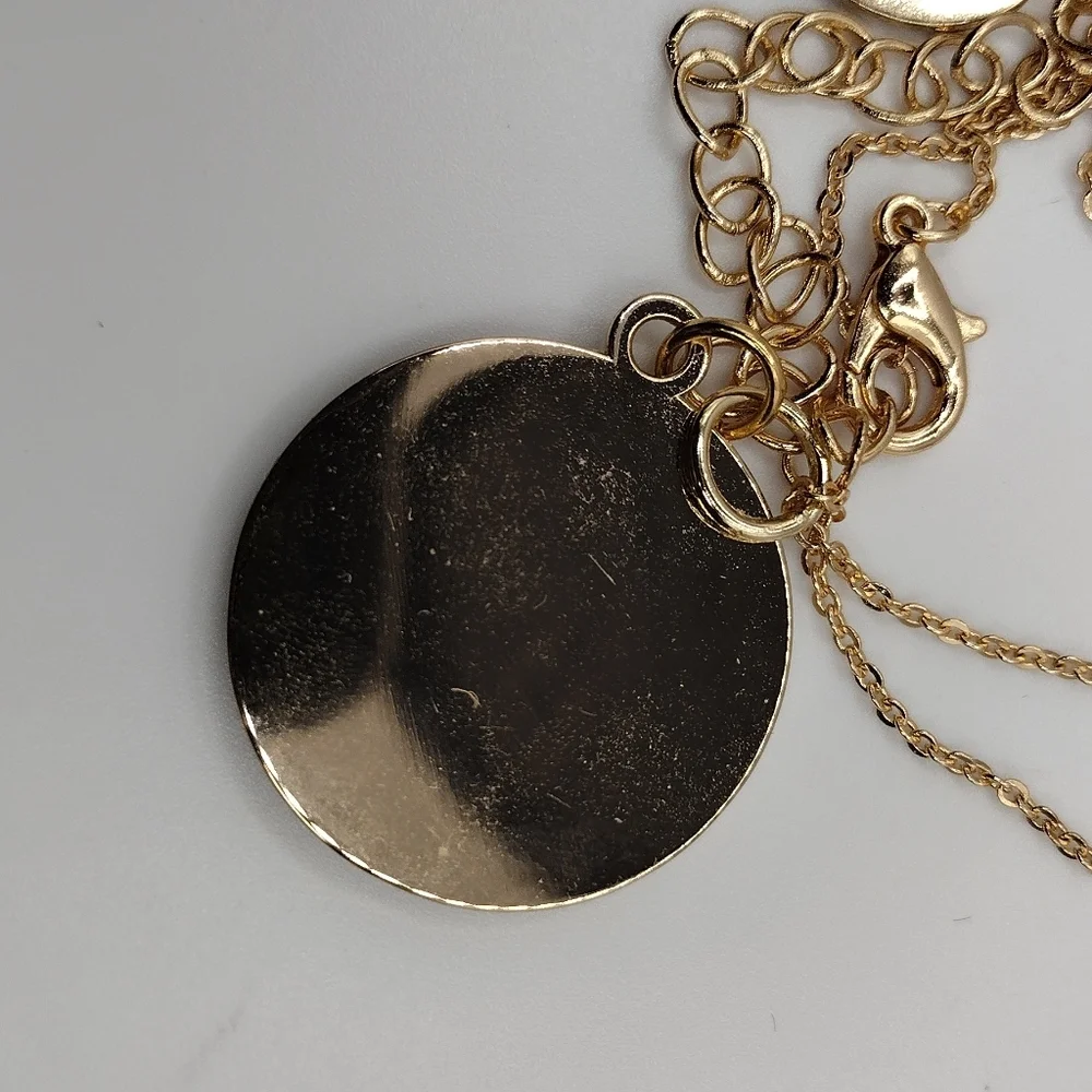 LOUIS VUITTON LV ZIPPER PULL CHARM, gold tone metal, PINK 25mm - Picture 4 of 8